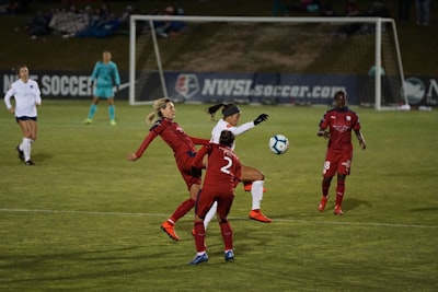 مانشستريونايتديتغلبعلىتوتنهام2-1فيمباراةمثيرة